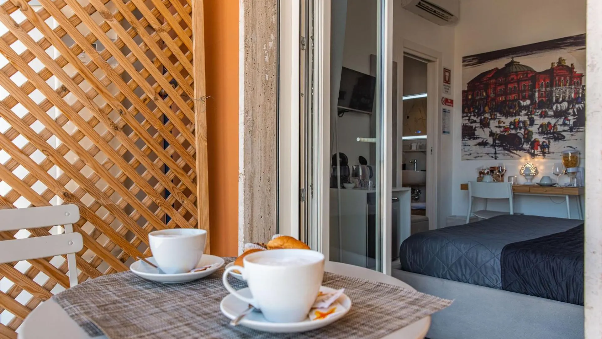 Capruzzi Guest House Bari 0*,  Italia