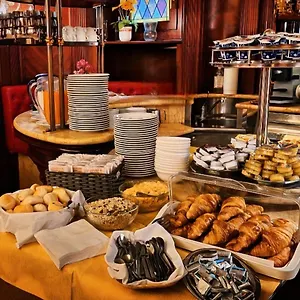 https://lux-venice.hotelinveneto.com